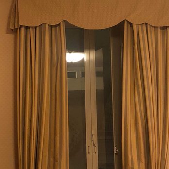 Albergo Cesàri - Curtain in room - Hotels Near Me - Rome, RM