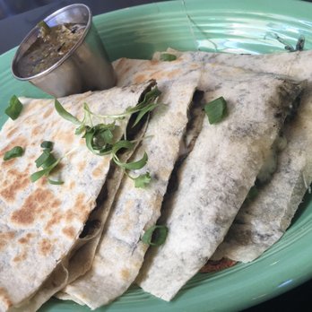 El Condor - Hongos Quesadilla - so good! - Mexican Near Me - Los Angeles, California El Condor - Hongos Quesadilla - so good! - Mexican Near Me - Los Angeles, California