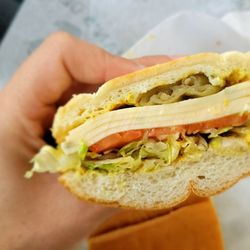 Gian's Delicatessen - Veggie build my own sammie