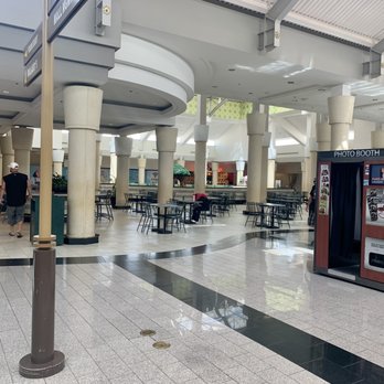 Antelope Valley Mall - Food court - Shopping Centers Near Me - Palmdale, California