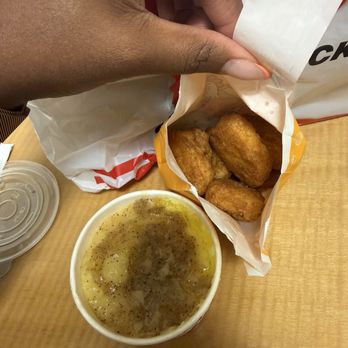 Crispy Burger - C4. Nuggets Combo - Chicken Shop Near Me - Queens, New York