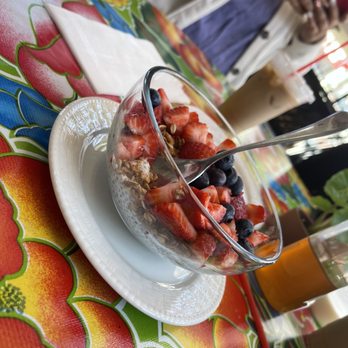 The Romo Cafe - Chia + fruit + granola bowl - Sandwiches Near Me - Oakland, California The Romo Cafe - Chia + fruit + granola bowl - Sandwiches Near Me - Oakland, California
