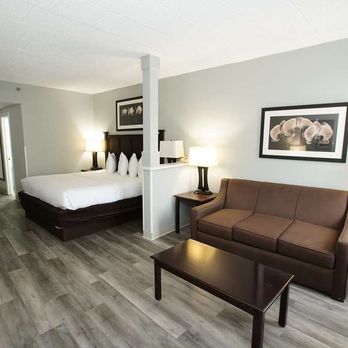 Best Western Paramus Hotel & Suites - Suite - Hotels Near Me - Paramus, New Jersey