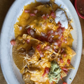 Zapata's - Nachos supreme with chicken - Mexican Near Me - Cornelius, North Carolina
