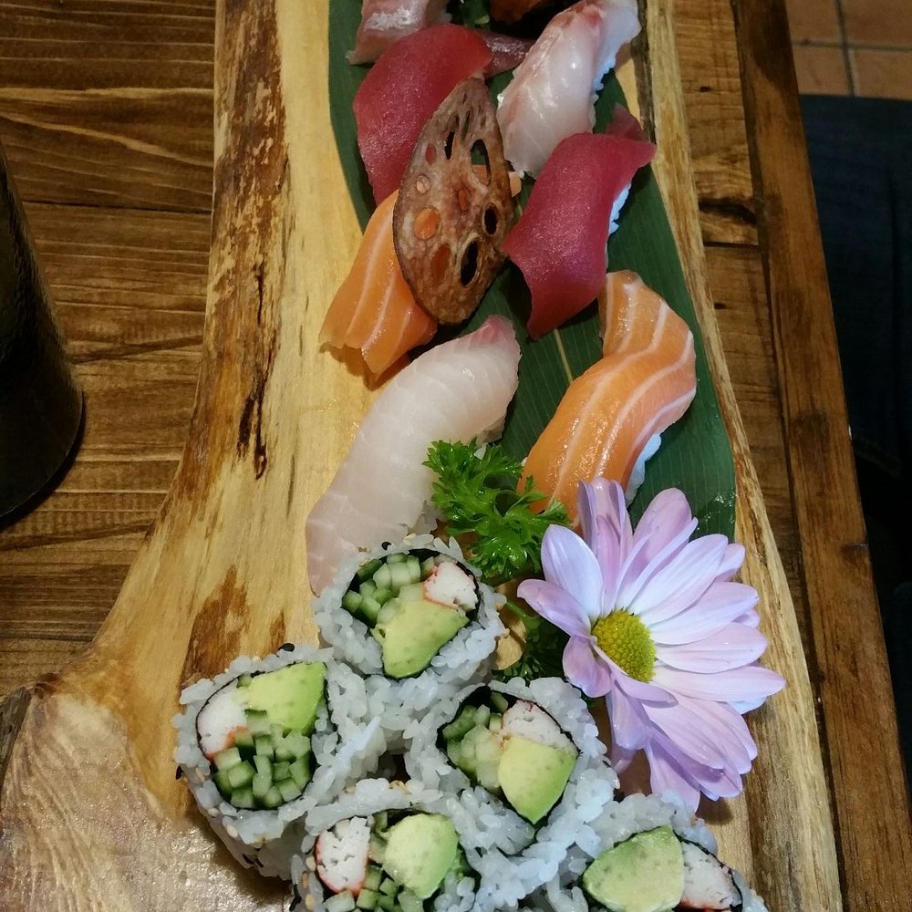 Kaikaki Japanese Restaurant - Sushi Dinner B - Japanese Near Me - Toronto, Ontario