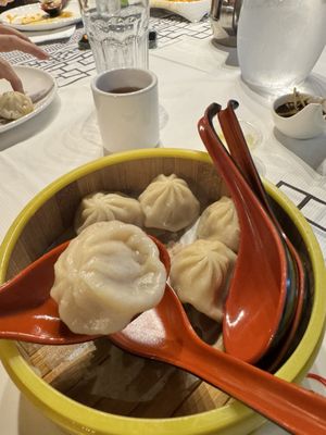 Lao Sze Chuan Highland park by null