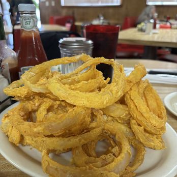 Dun Bar East Restaurant - The lightest onion rings I've ever seen, blow our regular place out of the water on seasoning, no contest - Diners Near Me - San Angelo, Texas Dun Bar East Restaurant - The lightest onion rings I've ever seen, blow our regular place out of the water on seasoning, no contest - Diners Near Me - San Angelo, Texas