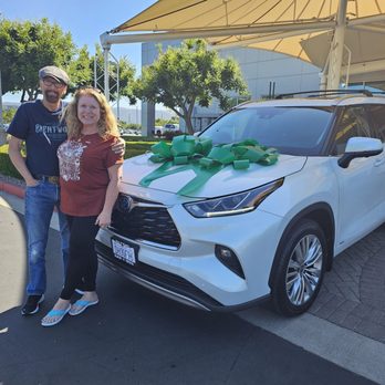Dublin Toyota - Our New Grand Highlander! - Car Dealers Near Me - Dublin, California