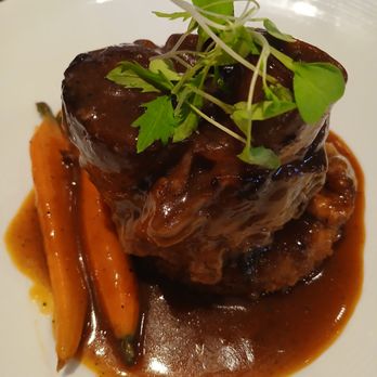Post Kitchen and Bar - Awesome Osso Buco with baby carrots - New American Near Me - Bradenton, Florida Post Kitchen and Bar - Awesome Osso Buco with baby carrots - New American Near Me - Bradenton, Florida