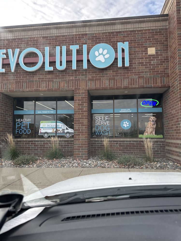 PET EVOLUTION Updated September 2024 880 W 78th St, Chanhassen