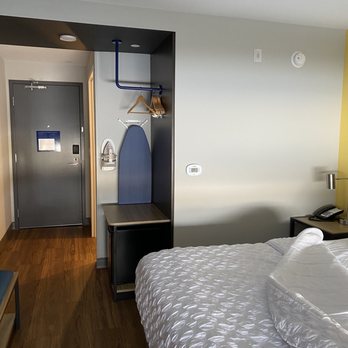 Tru by Hilton Stoughton - Hotels Near Me - Stoughton, Wisconsin Tru by Hilton Stoughton - Hotels Near Me - Stoughton, Wisconsin