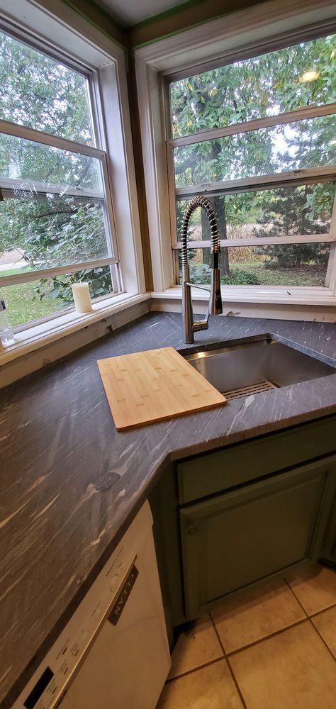 Mp Stone - countertop fabricator in Bedford Park, IL