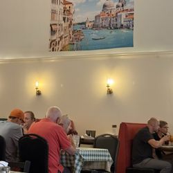 Joe's Italian Restaurant & Pizza - Inside