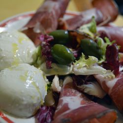 Enoteca Il Piccolo - Mozzarella and ham - Enoteca Il Piccolo