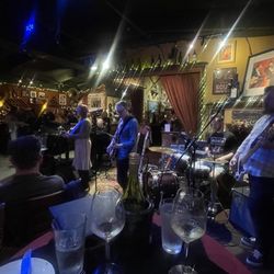 Arrivederci Wine & Jazz - The Throwbacks