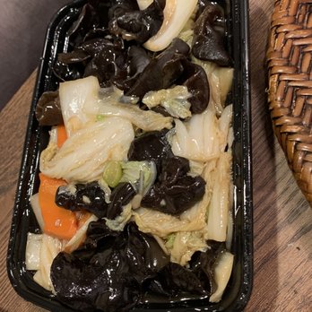 N.E. Chinese Restaurant - V4. Black Mushroom with Cabbage - Chinese Near Me - Columbus, Ohio
