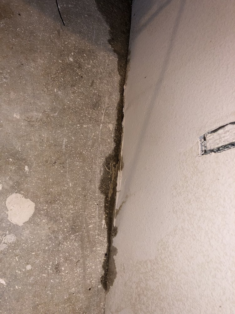 Slide of Paradise Roofing