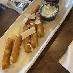 6 Piece Mozzarella Sticks