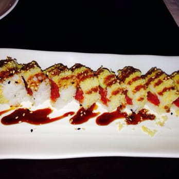 Sushi Planet - Spicy tuna crunch roll - Japanese Near Me - Camarillo, California Sushi Planet - Spicy tuna crunch roll - Japanese Near Me - Camarillo, California
