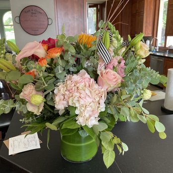 Brad Larsen Florals - My birthday bouquet - Florists Near Me - Pasadena, California Brad Larsen Florals - My birthday bouquet - Florists Near Me - Pasadena, California