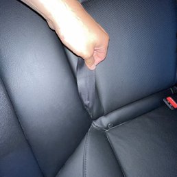 Rear seatbelt not on correctly Rear seatbelt not on correctly