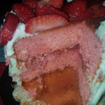 Cake Bar - As you can see its some what moist in the middle but at the very left bottom corner you can see the dryness - Patisserie/Cake Shop Near Me - Dallas, Texas
