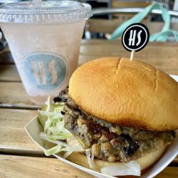 Harlem Shake - I ordered the veggie burger and frozé.