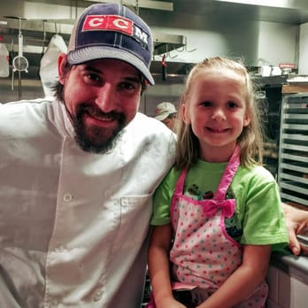 Do-Rite Donuts & Chicken - Chef D’Antignac and Faelin. - Donuts Near Me - Chicago, Illinois
