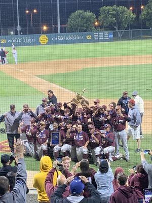 Dedeaux Field by null