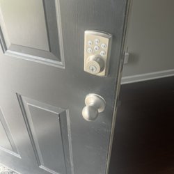 Center Field locksmith - Home keypad lock installations