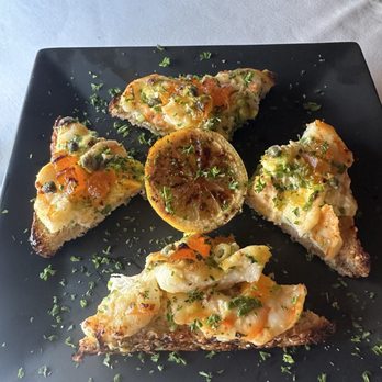 Red Shoe Island Bistro - Shrimp Mango Toast - Seafood Near Me - Key West, Florida Red Shoe Island Bistro - Shrimp Mango Toast - Seafood Near Me - Key West, Florida