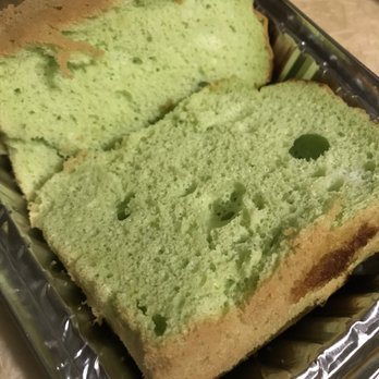 Kuih Cafe - Pandan Chiffon Cake - Desserts Near Me - New York, New York Kuih Cafe - Pandan Chiffon Cake - Desserts Near Me - New York, New York