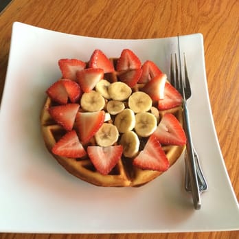iJAVA Cafe - Strawberry banana waffle - Cafes Near Me - San Jose, California