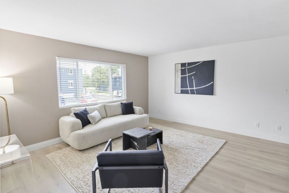 VICTORIA SQUARE APARTMENTS Updated October 2024 24 Photos 506