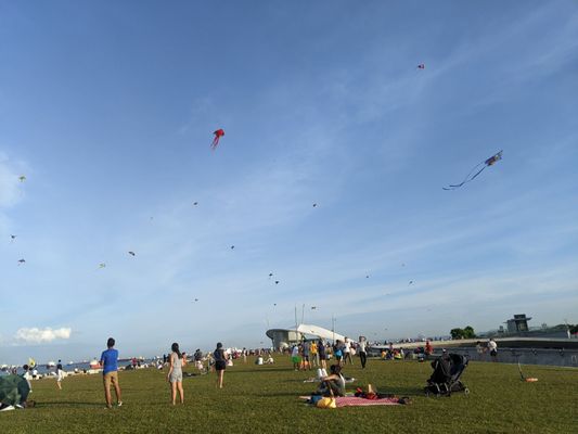 Marina Barrage by null