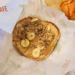 Banana breakfast crunch PEANUT BUTTER BANANA CRUNCH FLATBREAD