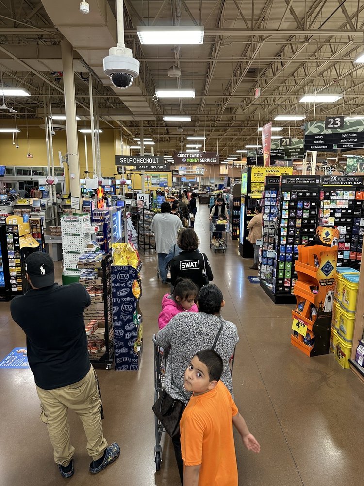 KROGER 30 Photos & 121 Reviews 4901 Maple Ave, Dallas, Texas