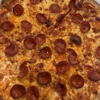 Uncle Mike's Food Emporium - Pepperoni Wood Fired Pizza - Ice Cream & Frozen Yogurt Near Me - Appleton, Wisconsin