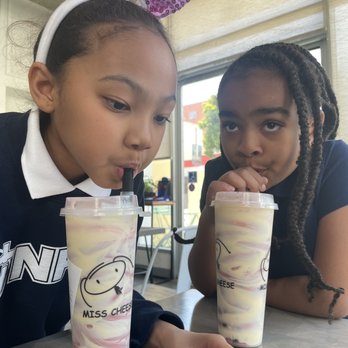 Miss Cheese Tea Cafe - Strawberry Cloud - Bubble Tea Near Me - Pasadena, California