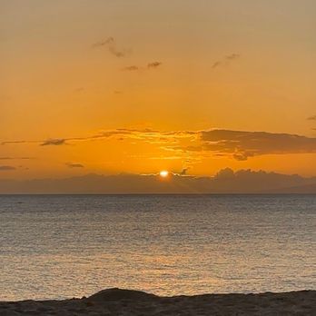 Maui Resort Rentals - Another sunset from resort beach - Vacation Rentals Near Me - Lahaina, Hawaii