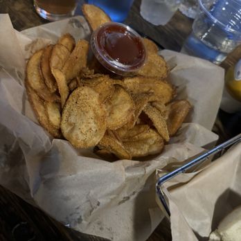 Stoney's Bar and Grill - Fresh cut chips - American Near Me - Denver, Colorado