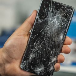 URPhone Store - Phone screen replacement