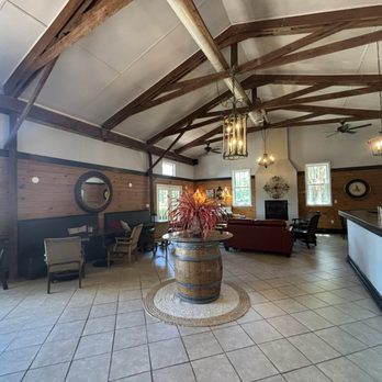 Veramar Vineyard - Wineries Near Me - Berryville, Virginia Veramar Vineyard - Wineries Near Me - Berryville, Virginia