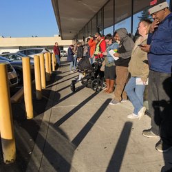 Department Of Licensing - Better get here at least 25-mins before it opens.