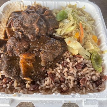 Jerk House Eatery - Oxtail, rice & beans, cabbage - Caribbean Near Me - Silver Spring, Maryland