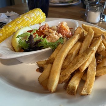 Side Street Cafe - Lobster entree - American Near Me - Bar Harbor, Maine Side Street Cafe - Lobster entree - American Near Me - Bar Harbor, Maine