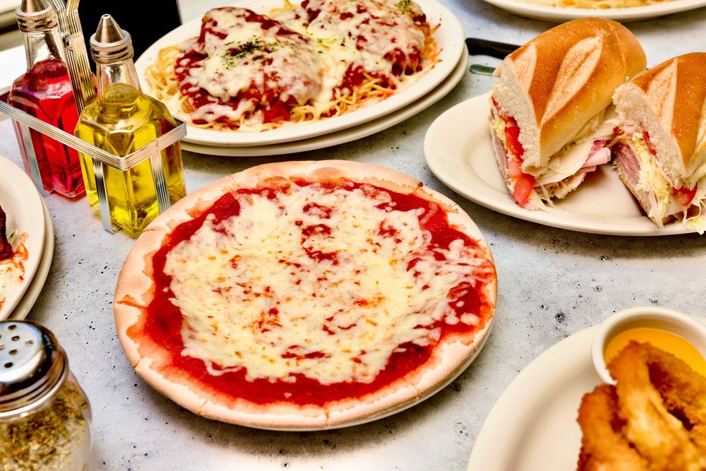 RIVER EDGE PIZZA KITCHEN Updated April 2024 83 Photos & 115 Reviews