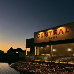 Central Pizza & Bar