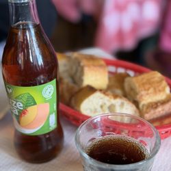 Ice tea, one shot, no refill like the US