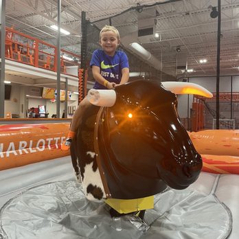 Big Air - The Bull - Trampoline Parks Near Me - Charlotte, North Carolina